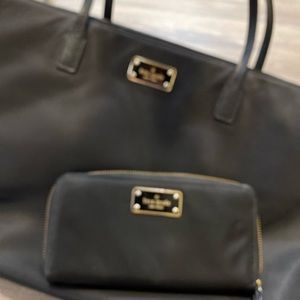 Black Kate Spade shoulder bag w/wallet